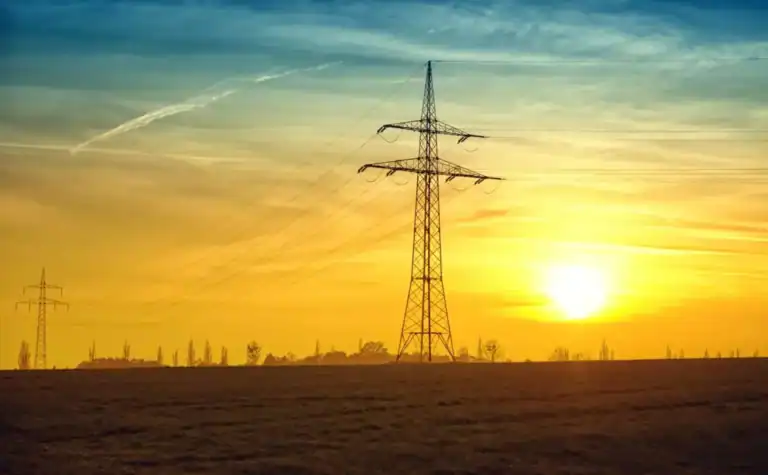 power-lines-532720_1920-1536x950